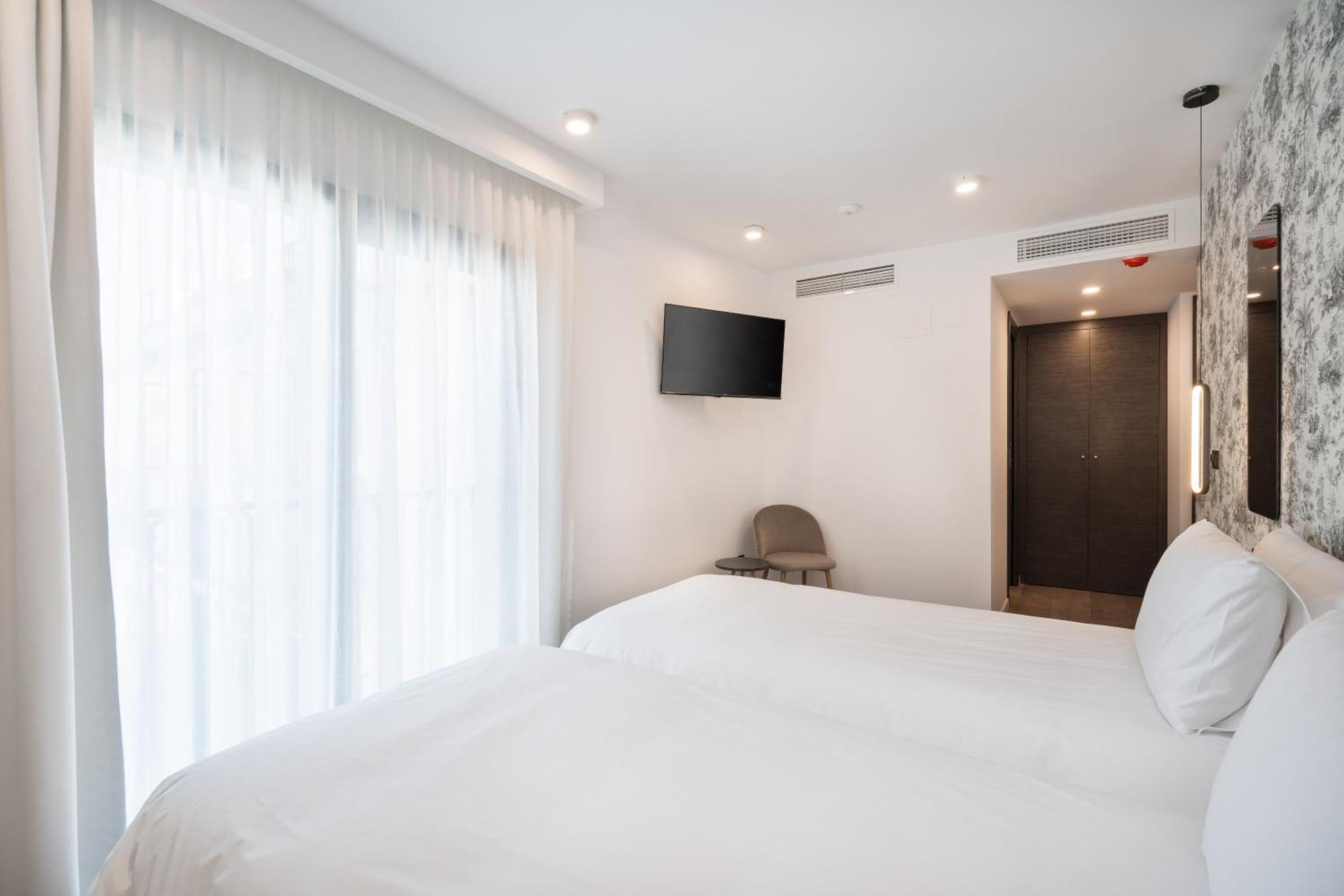 The Orange House Boutique Hotel And Upstairs Rooftop Bar Center Of La Cala De Mijas 100M From The Beach Екстер'єр фото