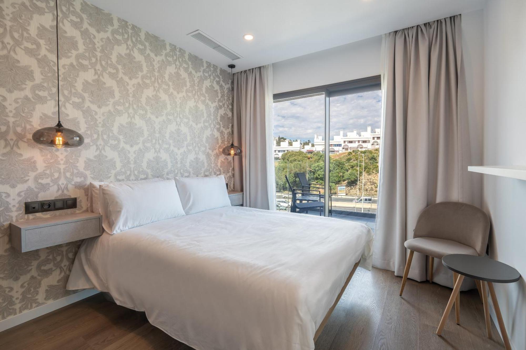 The Orange House Boutique Hotel And Upstairs Rooftop Bar Center Of La Cala De Mijas 100M From The Beach Екстер'єр фото