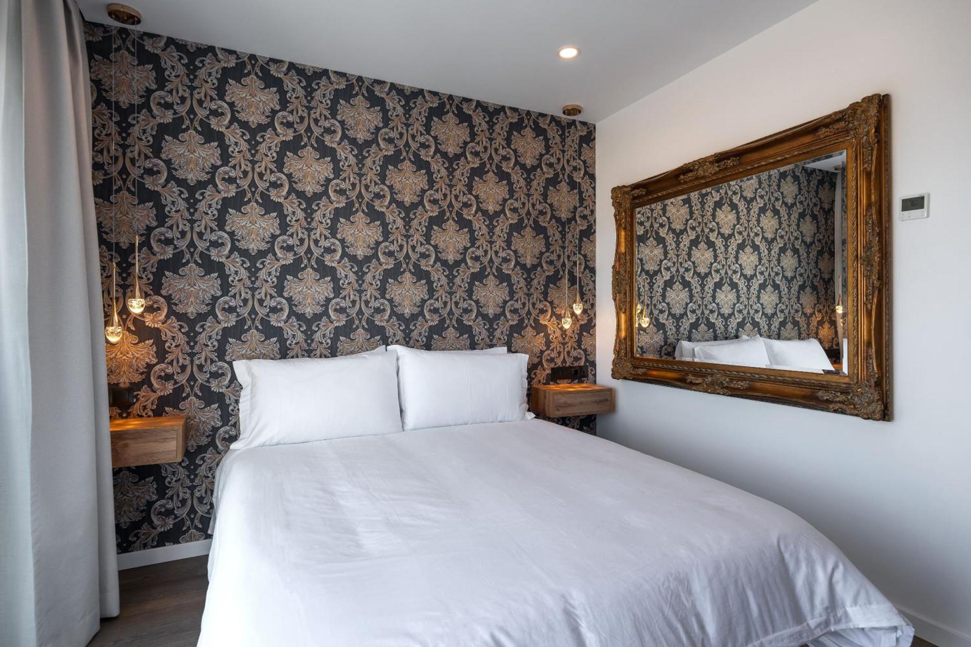 The Orange House Boutique Hotel And Upstairs Rooftop Bar Center Of La Cala De Mijas 100M From The Beach Екстер'єр фото